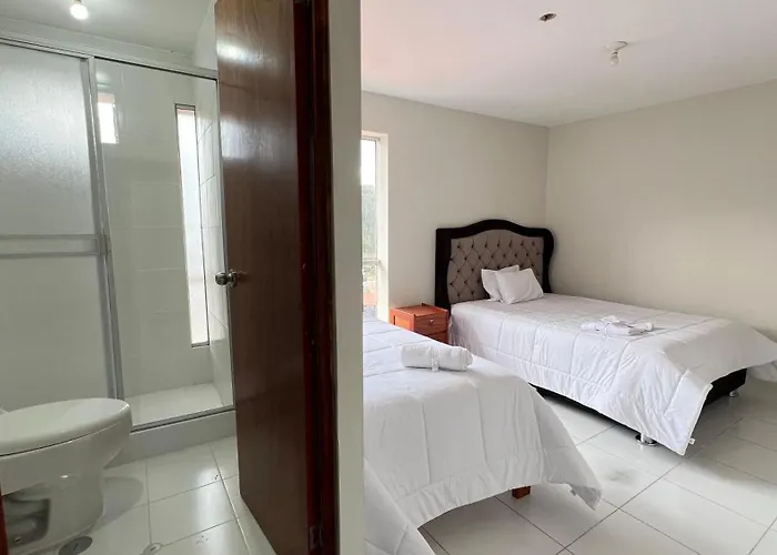 Hotel Santa Ana House